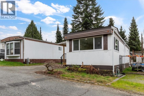 18 21163 Lougheed Highway, Maple Ridge, BC V2X2R4 Photo 4