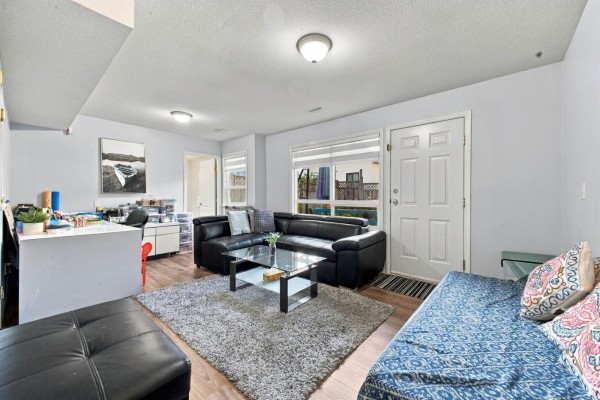 18 8289 121a Street, Surrey, BC V3W1G6 Photo 5