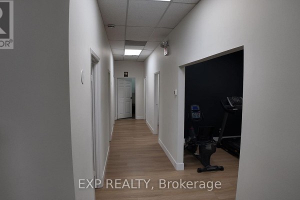 18 A 2325 Hurontario Street, Mississauga, ON L5B4C7 Photo 5