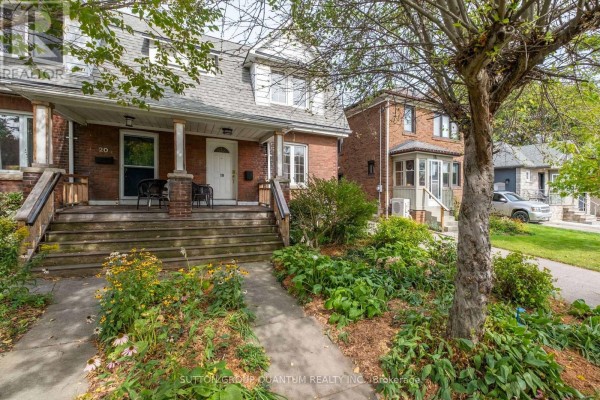 Dining room - 18 Albani Street, Toronto, ON M8V1X2 Photo 2