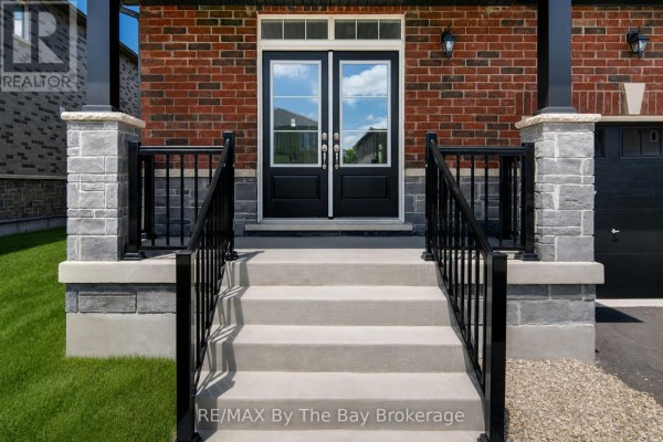 18 Amber Drive, Wasaga Beach, ON L9Z0R9 Photo 2