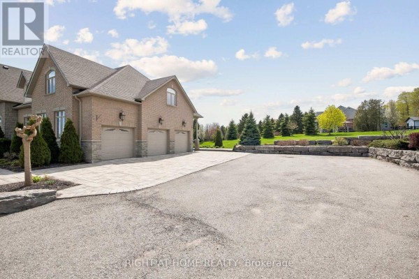 Great room - 18 Bice Court, Clarington, ON L0B1J0 Photo 3