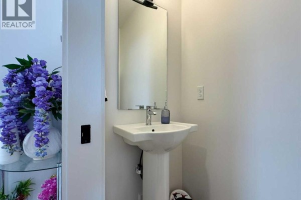 3pc Bathroom - 18 Blackwolf Pass N, Lethbridge, AB T1H7H7 Photo 5