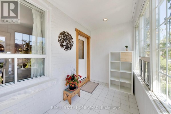18 Britannia Avenue, Toronto, ON, photo 2