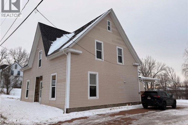18 Carleton Street, St George, NB, photo 2