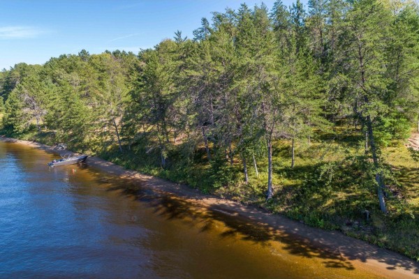 18 Ch. Des Iroquois, L Ile Du Grand Calumet, QC, photo 2