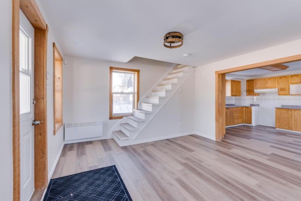 Family room - 18 Ch. Du Pont, Val Des Monts, QC J8N2J1 Photo 4