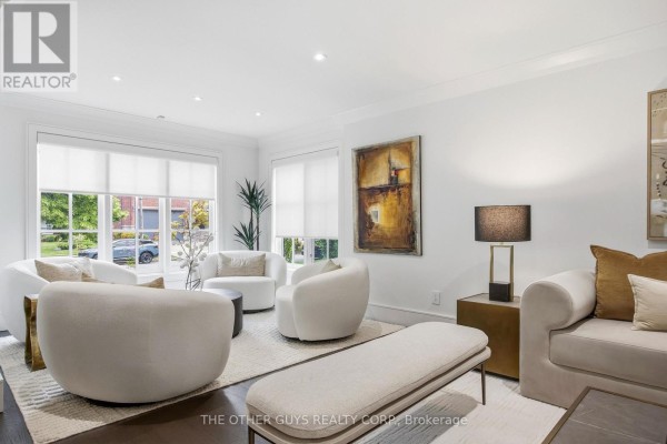 Family room - 18 Chipstead Road, Toronto, ON M3B3E6 Photo 5