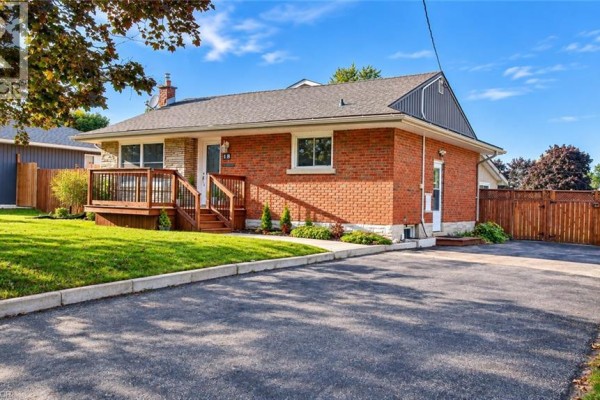 18 Clearview Drive, Cambridge, ON, photo 2