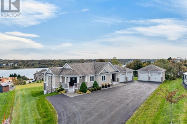 4pc Ensuite bath - 18 Clipper Court, Westmount, NS B1R0A6 Photo 3