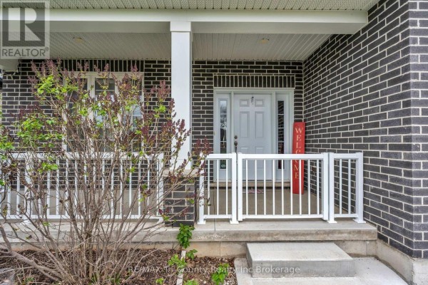 18 Crocus Avenue, Tillsonburg, ON, photo 3
