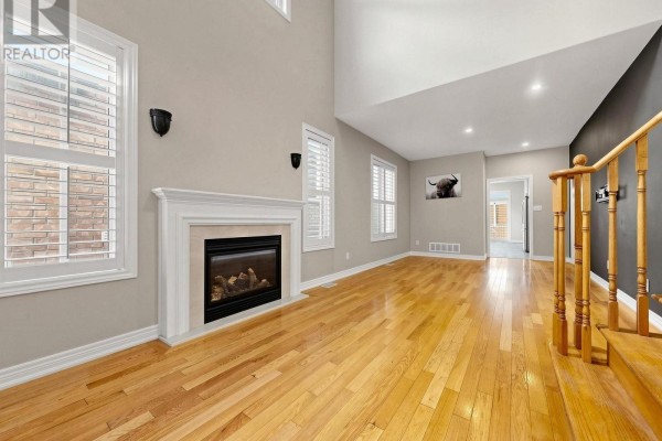 Primary Bedroom - 18 Don Rose Boulevard, East Gwillimbury, ON L0G1M0 Photo 4