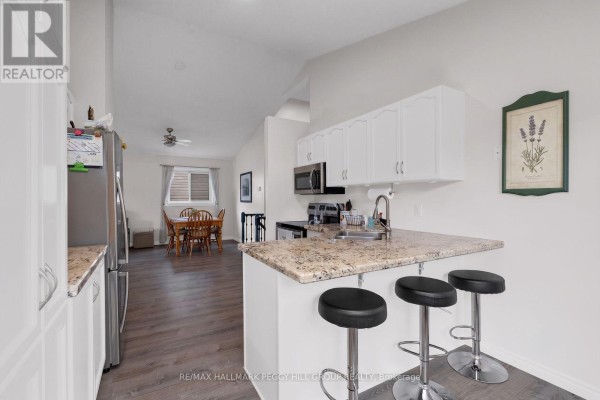Recreational, Games room - 18 Draper Crescent, Barrie, ON L4N8A9 Photo 4