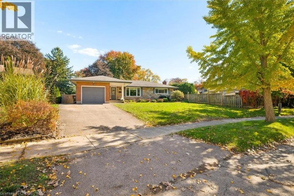 Recreation room - 18 Evelyn Crescent, Kitchener, ON N2A1G9 Photo 3