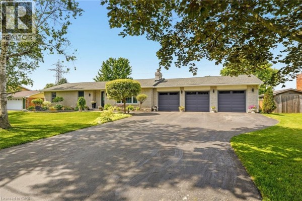 18 Fireside Drive, Flamborough, ON, photo 2