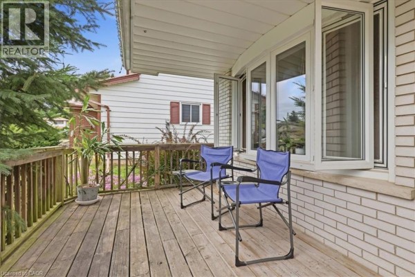 Recreation room - 18 Forest Glen Court, Kitchener, ON N2N1E2 Photo 2