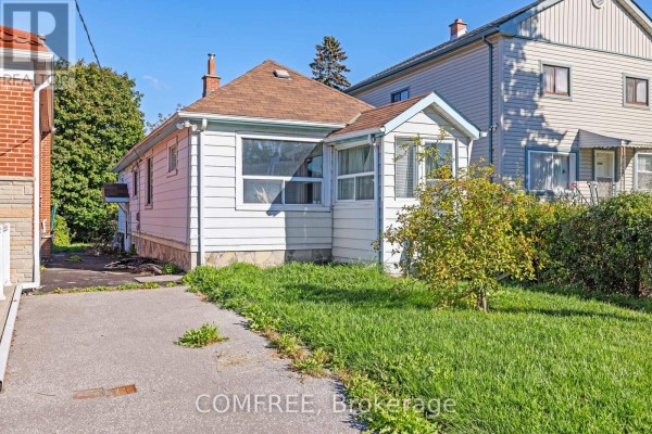 18 Glasgow Avenue, Toronto, ON M1K1C1 Photo 4