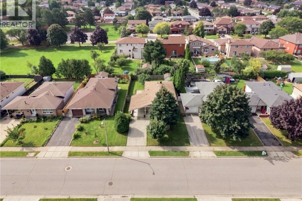 18 Glen Castle Drive, Stoney Creek, ON, photo 3