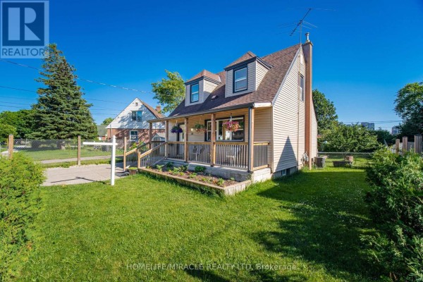 18 Glengrove Avenue, Hamilton, ON L8H1N1 Photo 4