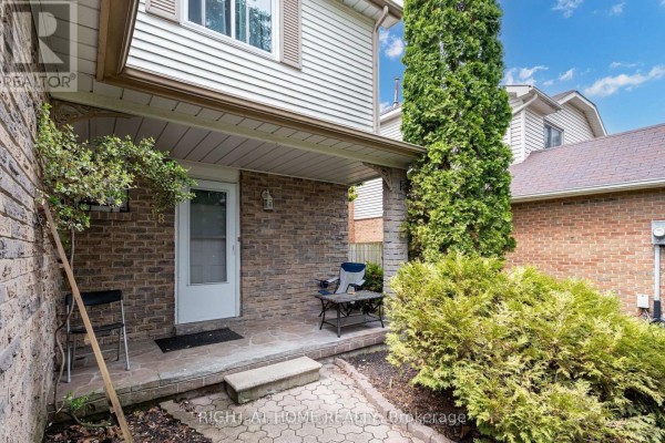 18 Goodfellow Street, Whitby, ON L1P1C4 Photo 3