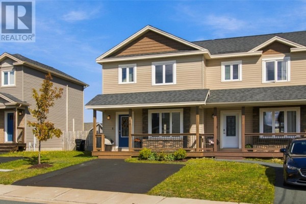 18 Great Southern Drive, St  John S, NL, photo 2