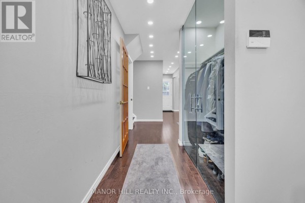 Primary Bedroom - 18 Greenbriar Road, Brampton, ON L6S1V9 Photo 5