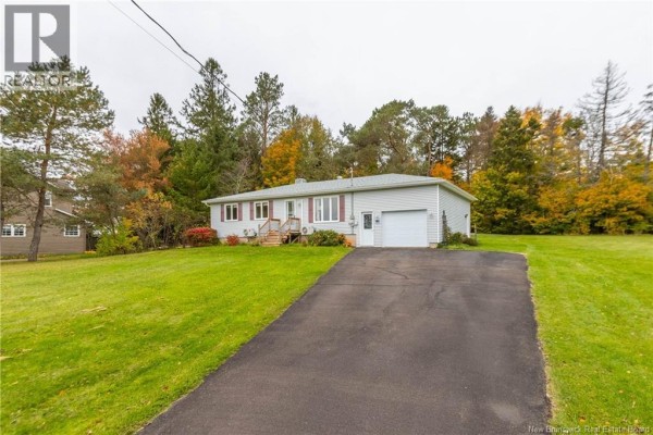 3pc Bathroom - 18 Harris Drive, Sackville, NB E4L3X6 Photo 3