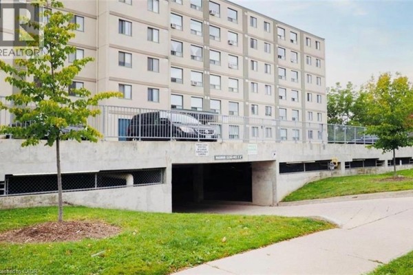4pc Bathroom - 18 Holborn Court Unit# 105, Kitchener, ON N2A4A1 Photo 2