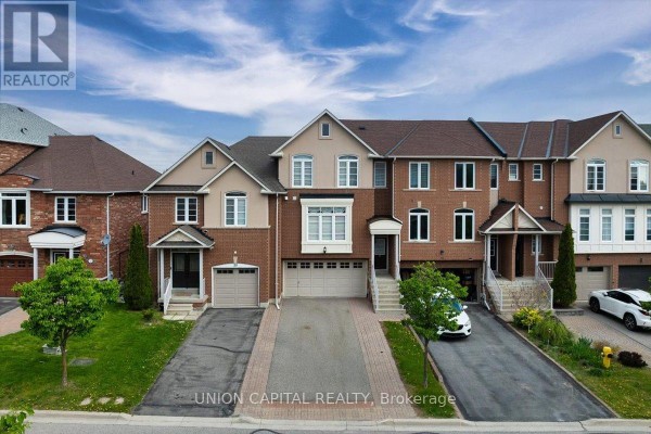 Kitchen - 18 Honeywood Road, Vaughan, ON L4J9C2 Photo 5
