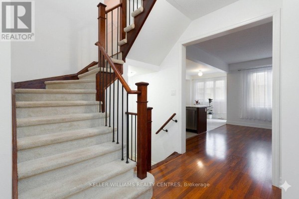 18 Hutton Crescent, Essa, ON L0M1B6 Photo 2