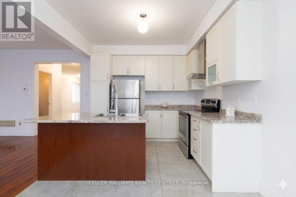 18 Hutton Crescent, Essa, ON L0M1B6 Photo 4