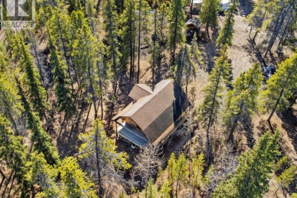 18 Jubilee Trail, Whitehorse South, YT Y0B1T0 Photo 2
