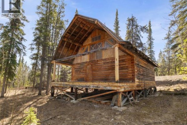 18 Jubilee Trail, Whitehorse South, YT Y0B1T0 Photo 4