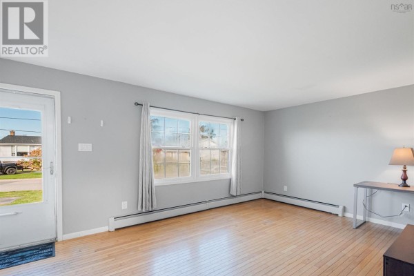 Bedroom - 18 Laben Drive, Sydney, NS B1S3A5 Photo 4