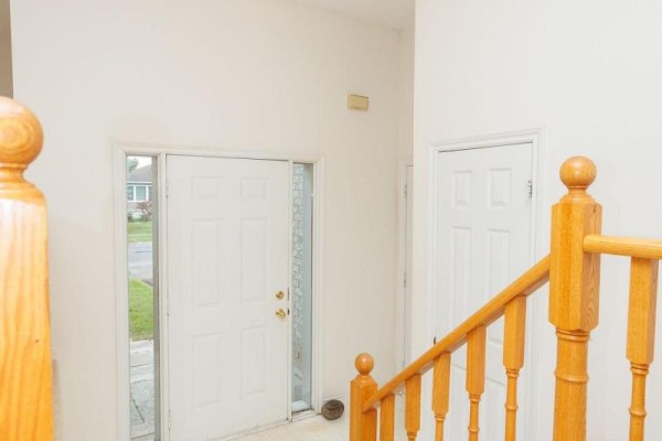 Living room - 18 Lakeview Drive, Scugog, ON L9L1G9 Photo 3
