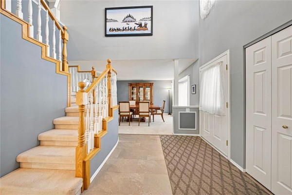 18 Lessard Place, Winnipeg Residential Sold $549,900