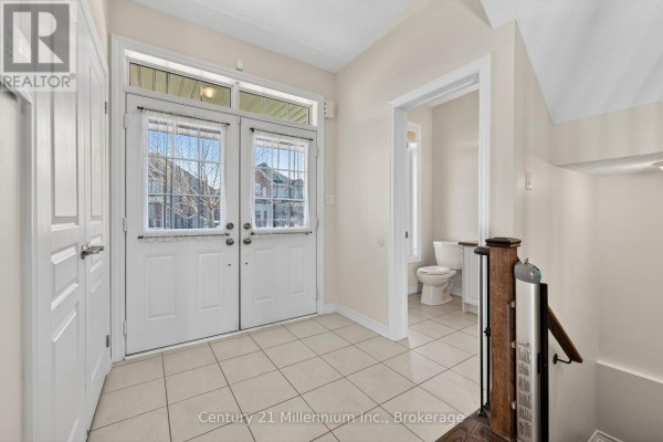 Kitchen - 18 Marks Road, Springwater, ON L9X1A8 Photo 3