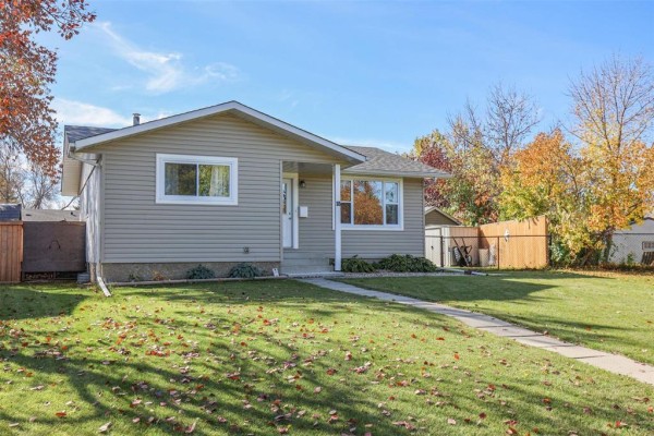 Eat in kitchen - 18 Mcmullen Crescent, Winnipeg, MB R2C3W9 Photo 2