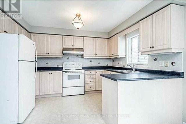 18 Merganser Court, Barrie, ON, photo 3