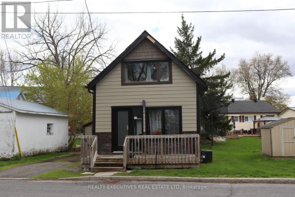 Bathroom - 18 Mill Street, North Dundas, ON K0C1H0 Photo 3
