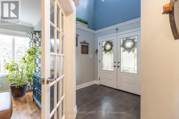 18 Napier Court, Whitby, ON, photo 3