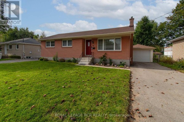 18 Oak Street, Barrie