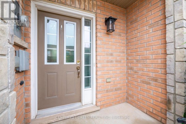 18 Palacebeach Trail, Hamilton, ON L8E5C3 Photo 4