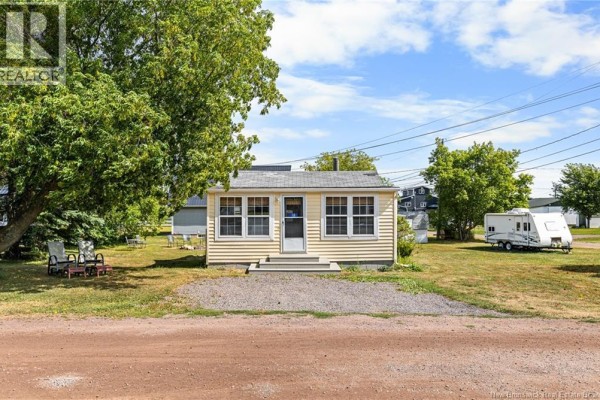 18 Pelican Avenue, Grand Barachois, NB, photo 3