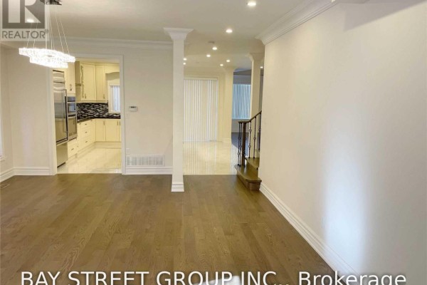 Family room - 18 River Forest Street, Markham, ON L3S4H4 Photo 3