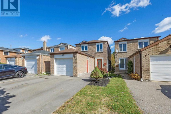 18 Riviera Drive, Vaughan, ON L4K2J1 Photo 2