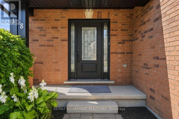 18 Sable Drive, Hamilton, ON, photo 2