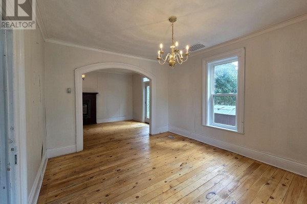 Dining room - 18 Stone Street, Belleville, ON K8P1Z9 Photo 4