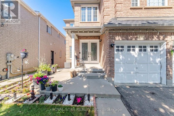 Kitchen - 18 Summer Mist Court, Brampton, ON L6R2Z1 Photo 4