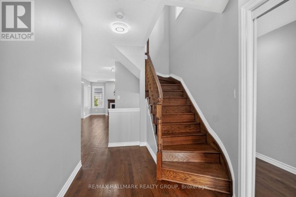 18 Sweetbay Circle, Ottawa, ON K2S0W8 Photo 5